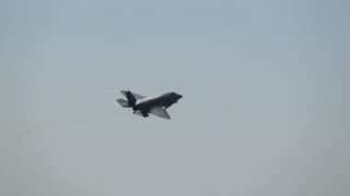 F-35 lightnings taking off at MCAS Miramar in San Diego