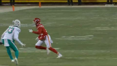 Patrick Mahomes ANGRY at Mecole Hardman after missed deep shot _ Kansas City Chiefs V Miami Dolphins
