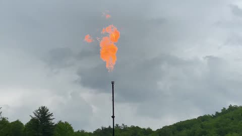 NW NC at The Treehouse 🌳 Controlled methane burn in Spruce Pine North Carolina