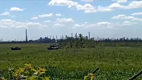 Russian T-80BV explodes