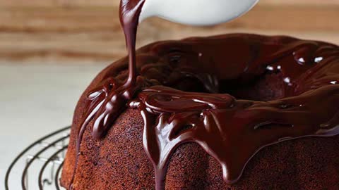 THE BEST CHOCOLATE CAKE RECIPE