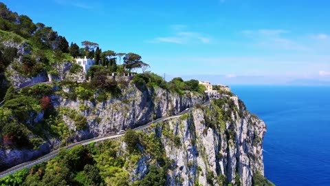 "Captivating Capri: Explore Italy's Enchanting Island Paradise in 4K"