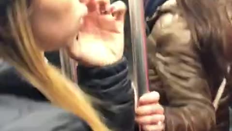 Paris metro pickpocketing