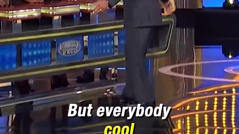 Okay, waaay too big. #rumble #familyfeud #steveharvey