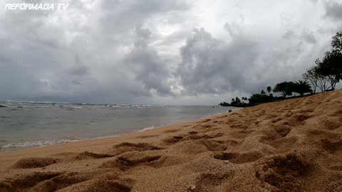 Hale'iwa Ali'i Beach, relaxing, 03-08-21, Rainy season ,calming, beautiful sky, Oahu, Hawaii