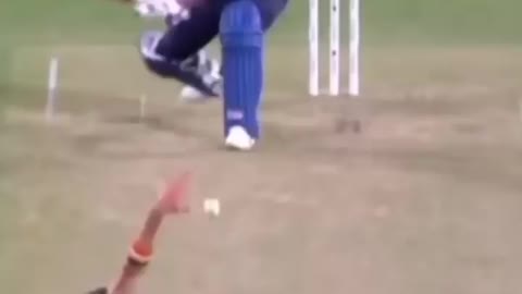 Virat kohli funny moment during cricket match