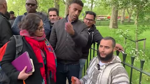 Police called on Mohammed Hijab!? Mohammed Hijab Vs Christians | Speakers Corner | Hyde Park