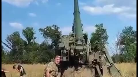 Probably the largest caliber of the ZSU artillery - 2c7 "Pion" in operation