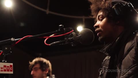 Danny Brown - 'Lonely" ( Live On Soundcheck)