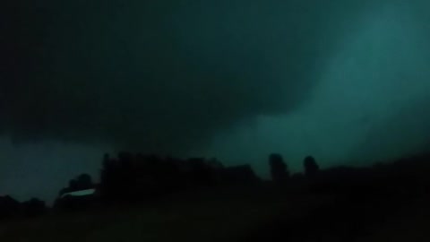 Tornado Forms And Touches Down In Mendota, IL