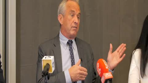 ROBERT F. KENNEDY JR A MILANO. LA CONFERENZA STAMPA DI CHILDREN'S HEALTH DEFENSE