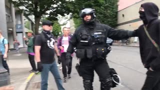 AUG 17 2019 Portland 1.0 Antifa mob follows & surrounds small separated group of conservatives