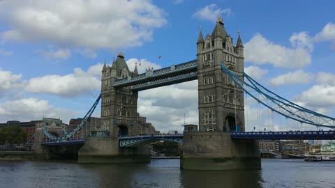 The London bridge