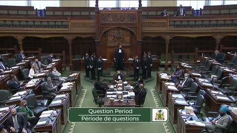 Kanadski MPP pita ministra zdravlja o bocki protiv COVID-a