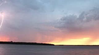 Mesmerizing time lapse of lightning show in Oklahoma
