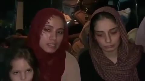 Lara Logan: Trapped outside the airport in Kabul women in Afghanistan please for help.