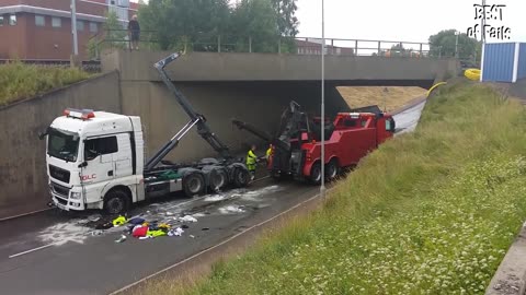 Dangerous Heavy Recovery Gone Wrong, Dump Truck and Semi Truck Fails