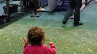TSA Worker Becomes Toddler's New Best Friend
