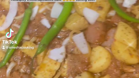 Hot&spicy#chicken& potatoes bake#viral#foryou#shortvideoyoutube#foodie💯💯
