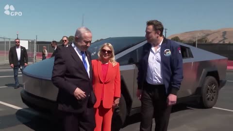 Elon Musk Gives Netanyahu a Tour of the Tesla Factory