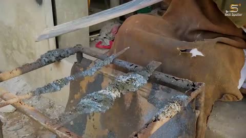 The process of making Bowie knife with antlers