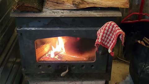 December 28th, 2023 | The Lads Vlog-001 | Wood Stove Is Working At Last | #shorts