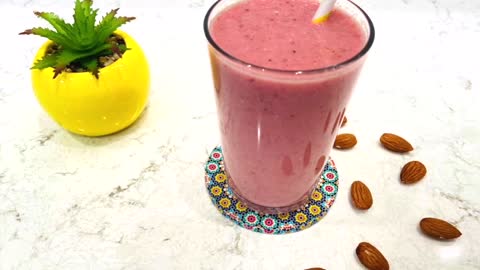 Breakfast Ideas | Cookery | Strawberry and Blueberry Smoothies