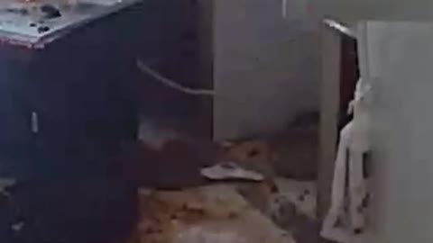 Explosion in the Kitchen because of Phone use