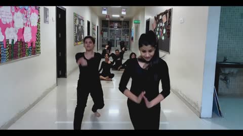 In Ankhon Ki Masti ONE TAKE Shiamak Style Dance Routine! Shot in a school_!_#Vlogmas Day18_ Heli Ved