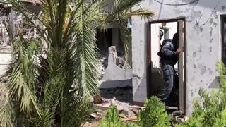 Un cohete procedente de Gaza impacta en una casa en Ashdod (Israel)