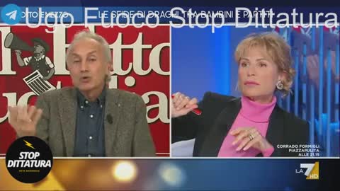 Travaglio: "Se avessi un bambino non lo vaccinerei nemmeno se mi puntano una pistola … non mi fido"