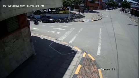 Video: Una cámara grabó el accidente en el que murió un niño, en Barrancabermeja