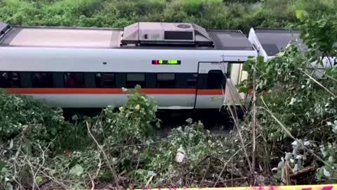 Dozens killed in Taiwan's train derailment