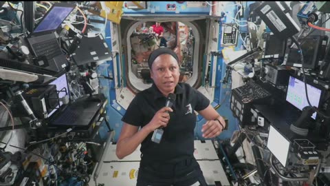 Astronaut Jeanette Epps Answers Syracuse Student Questions - Thursday, April 18, 2024