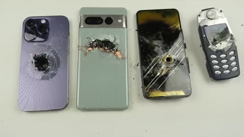 iPhone 14 Pro vs Google Pixel 7 Pro vs Samsung Galaxy S22 vs Nokia 3310 - Which Is More Bulletproof?