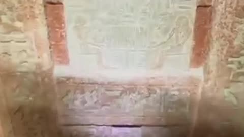 WHAT’S IN THIS SUBTERRANEAN CHAMBER UNDER GIZA?