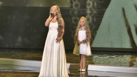 Millions Have Watched These Sisters' Emotionally Moving Cover of Mariah Carey Hit