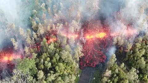 This Drone Footage Showing Lava Flowing From Crack In The Earth Convinced Neighbors To Evacuate