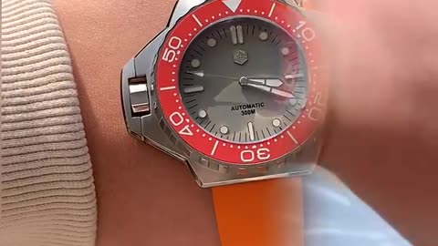 San Martin Diver Luxury Watch Helium Device Bi Directional Rotating Bezel Sapphire PT5000 Mens Autom