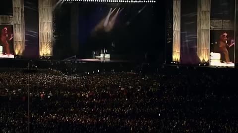 Michael_Jackson_-_Smooth_Criminal_Live_-_HIStory_Tour_Munich_1997