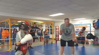 Joey sparring a southpaw