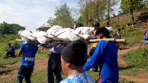 Honduras: Honorable funeral of Maximo, Tolupan style.