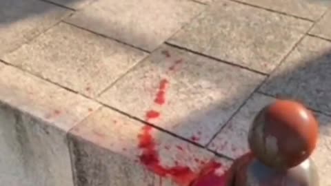 🔴 SHOCKING! BEELDEN AAN ZEE OP DE BOULEVARD IN SCHEVENINGEN GETUIGEN VAN SATANISCH RITUEEL MISBRUIK VAN BABIES EN KINDEREN!