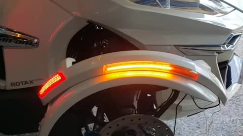 2016 Can Am Spyder RT Limited, sequential turn signals installed.