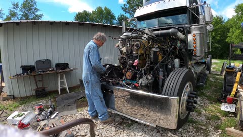 BREAKING DOWN a CAT 3406E MOTOR in a 2000 FREIGHTLINER CLASSIC, VIDEO 02