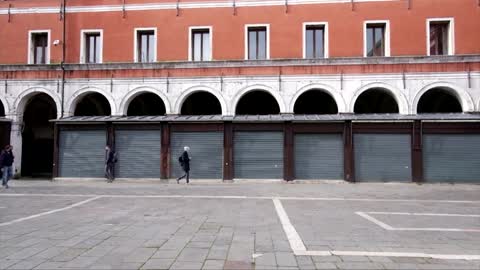 From Venice to Rome: scenes of Italy's new lockdown