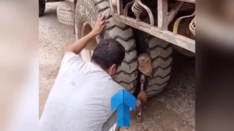 truck tyres stone removing technique