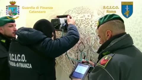 Italia asesta un nuevo golpe a la mafia calabresa al arrestar a 75 miembros