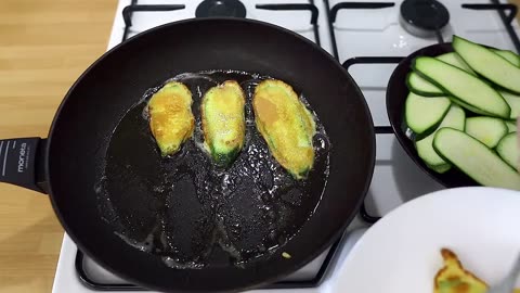 Zucchini tastes better than meat! Very easy and quick recipe for fried zucchini.