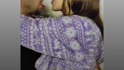 Kissing with girlfriend ❤️ || hot kiss ever on internet||